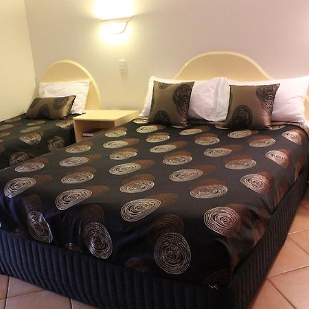 Rocky Gardens Motor Inn Rockhampton Quarto foto