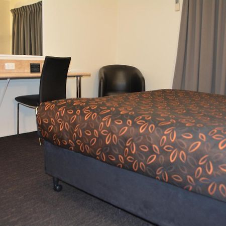 Rocky Gardens Motor Inn Rockhampton Quarto foto